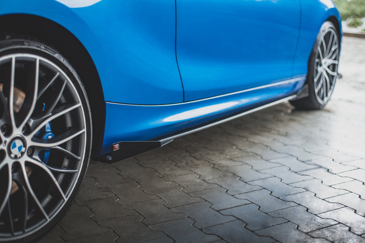Street Pro Street+ Seitenschweller Leisten + Flaps passend für BMW 1er F21 M135i / M140i / M-Paket schwarz Hochglanz – Ansicht 4