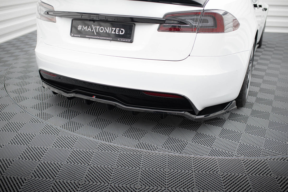 Street+ Mittlerer Diffusor RACE passend für V.1 Tesla Model S Plaid Mk1 Facelift schwarz Hochglanz – Ansicht 3