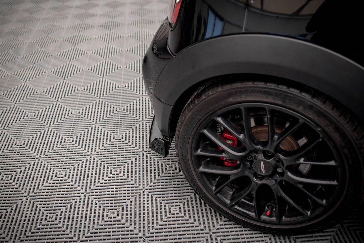 Heck Ansatz Flaps Diffusor V.3 passend für Mini Cooper John Cooper Works R56 schwarz Hochglanz – Ansicht 4