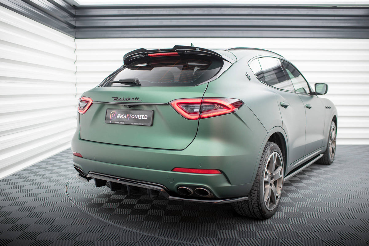 Street+ Mittlerer Diffusor RACE passend für Maserati Levante Mk1 schwarz Hochglanz – Ansicht 6