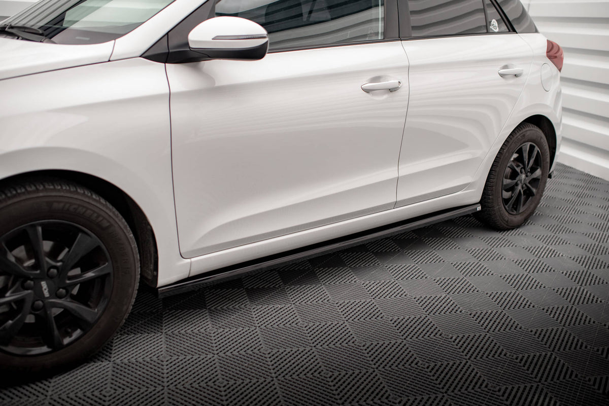 Street+ Seitenschweller Leisten passend für Hyundai I20 Mk2 Facelift schwarz Hochglanz – Ansicht 3
