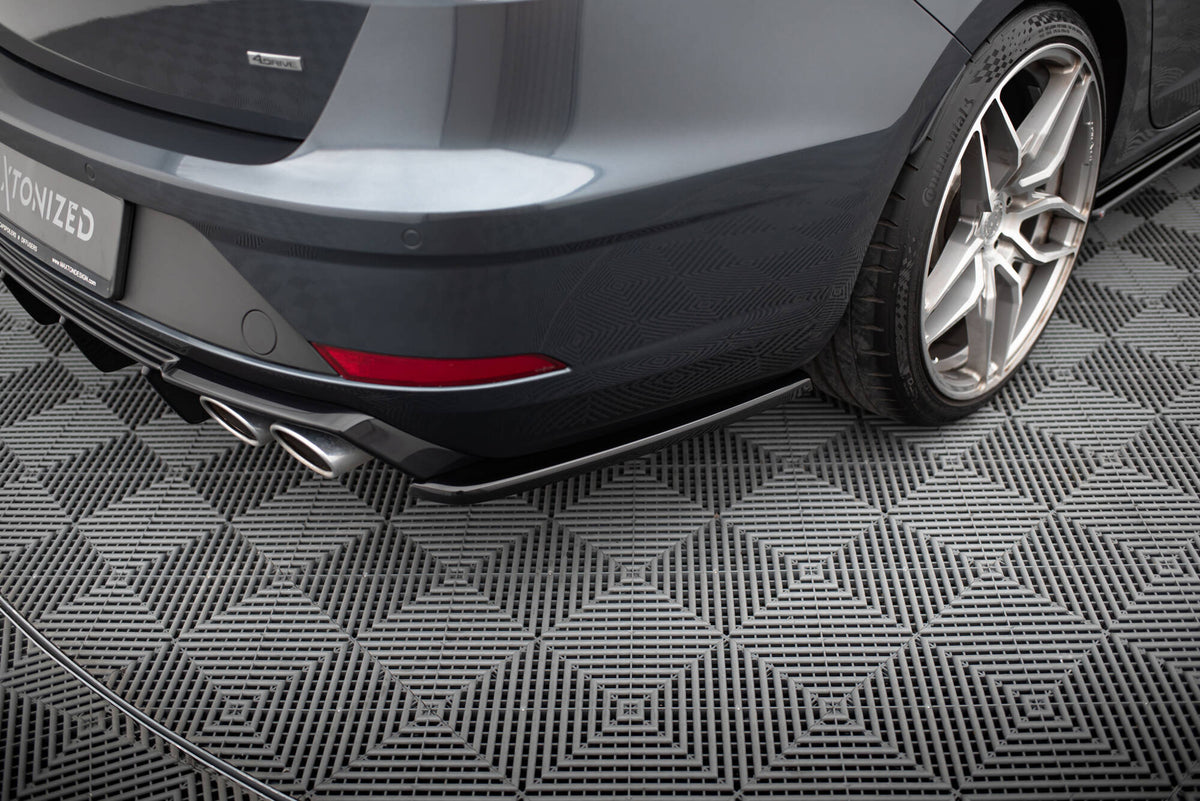 Heck Ansatz Flaps Diffusor V.2 passend für Seat Leon Cupra Mk3 FL Sportstourer schwarz Hochglanz – Ansicht 3