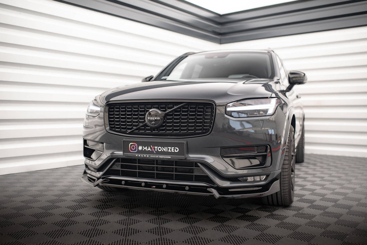Street+ Spoilerlippe Front Ansatz V.2 passend für Volvo XC90 R-Design Mk2 Facelift schwarz Hochglanz – Ansicht 4