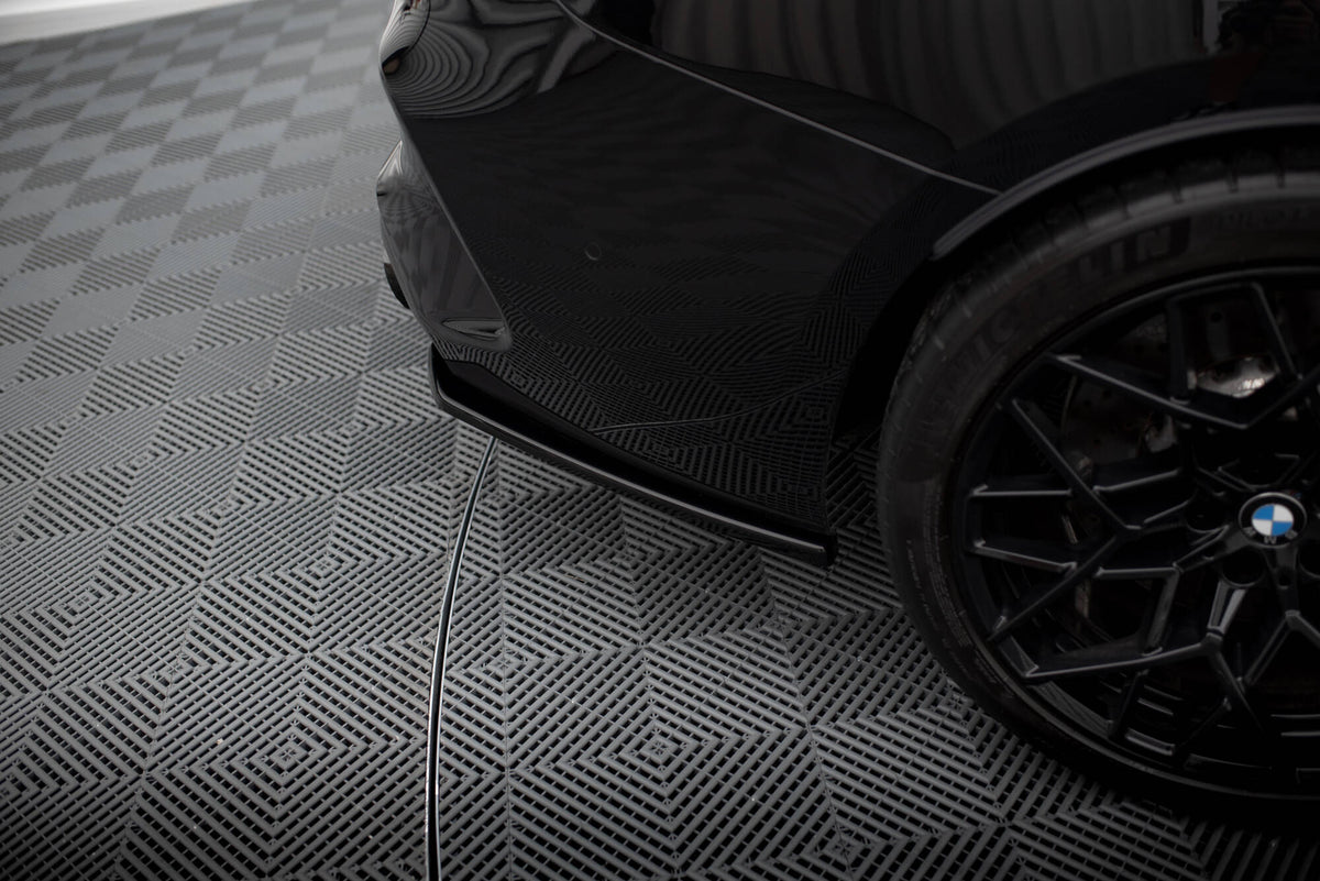 Heck Ansatz Flaps Diffusor V.2 passend für BMW M8  Gran Coupe F93  schwarz Hochglanz – Ansicht 1