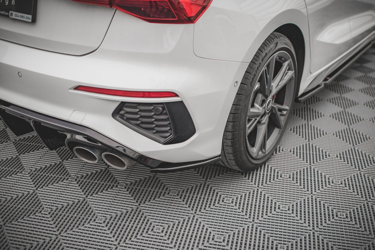 Heck Ansatz Flaps Diffusor V.2 passend für Audi S3 / A3 S-Line Sportback 8Y schwarz Hochglanz – Ansicht 3