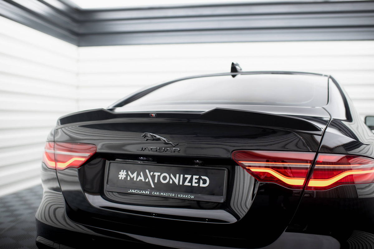 Heckspoiler Lippe 3D Jaguar XE X760 Facelift schwarz Hochglanz – Ansicht 3