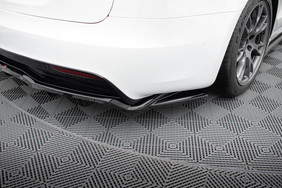 Street+ Mittlerer Diffusor RACE V.2 passend für Tesla Model S Plaid Mk1 Facelift schwarz Hochglanz – Ansicht 6