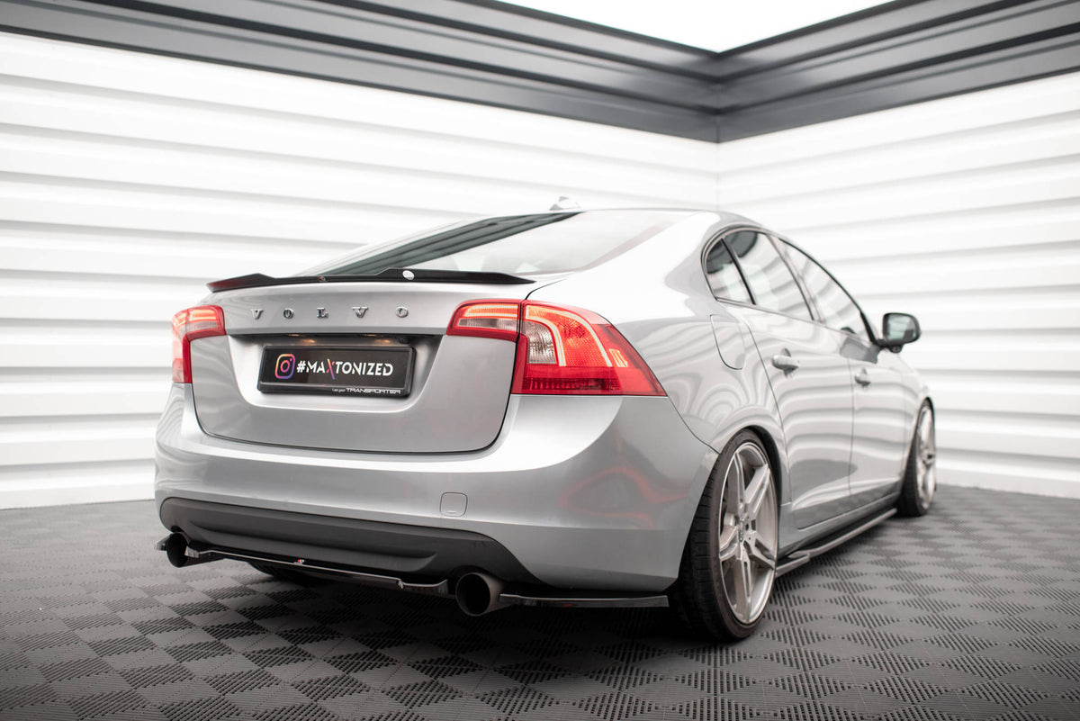 Heckspoiler Lippe Volvo S60 Standard / R-Design Mk2 schwarz Hochglanz – Ansicht 1