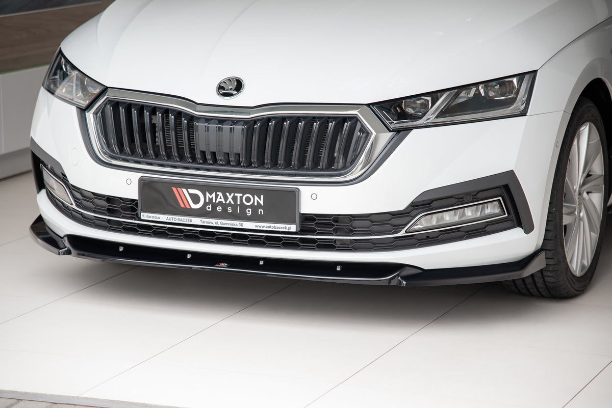 Street+ Spoilerlippe Front Ansatz V.1 passend für Skoda Octavia Mk4 schwarz Hochglanz – Ansicht 1
