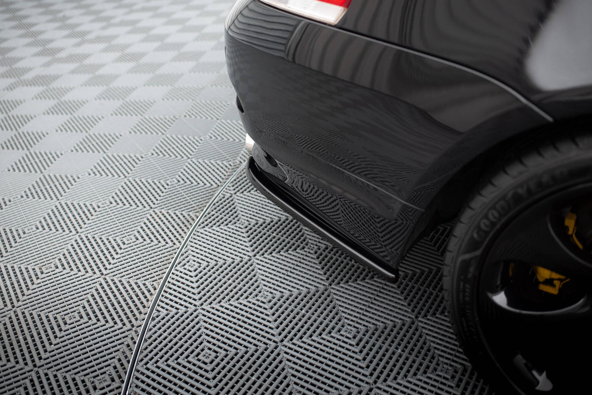 Heck Ansatz Flaps Diffusor passend für BMW 6er Coupe E63 / Cabrio E64  schwarz Hochglanz – Ansicht 4