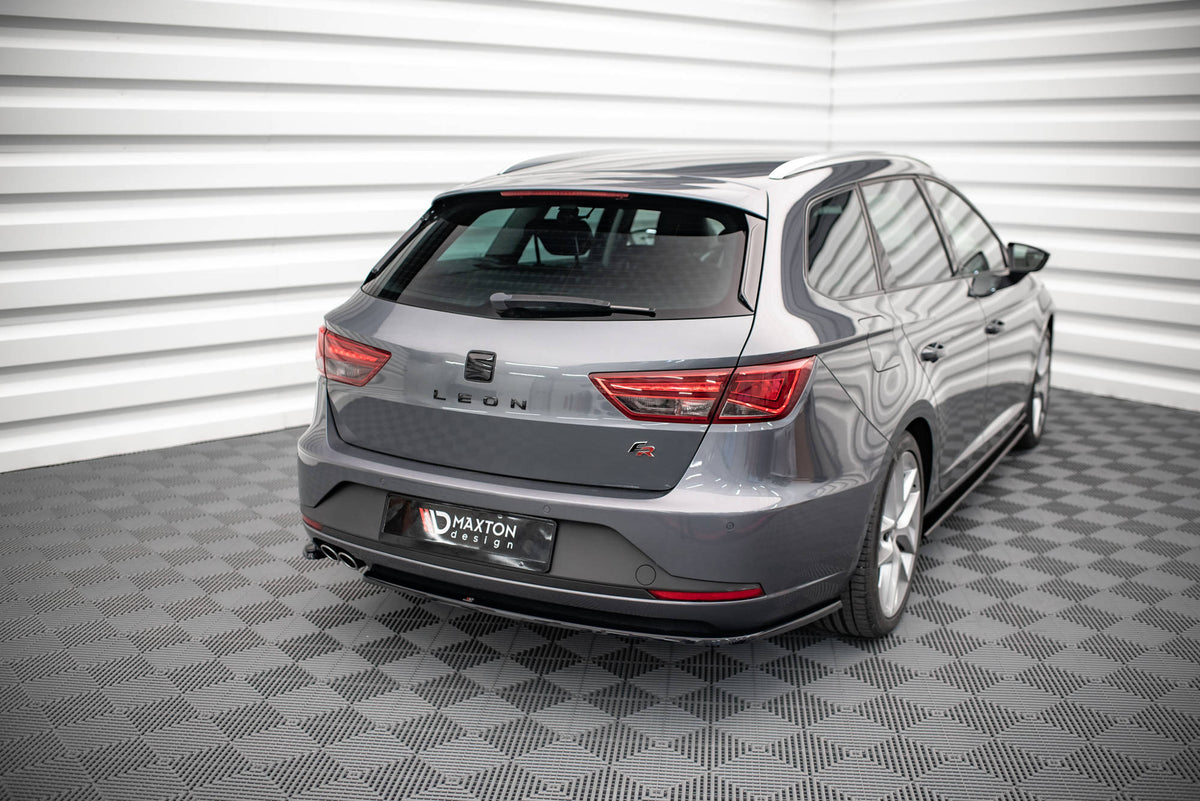 Heck Ansatz Flaps Diffusor V.1 passend für Seat Leon FR Sportstourer Mk3 schwarz Hochglanz – Ansicht 1