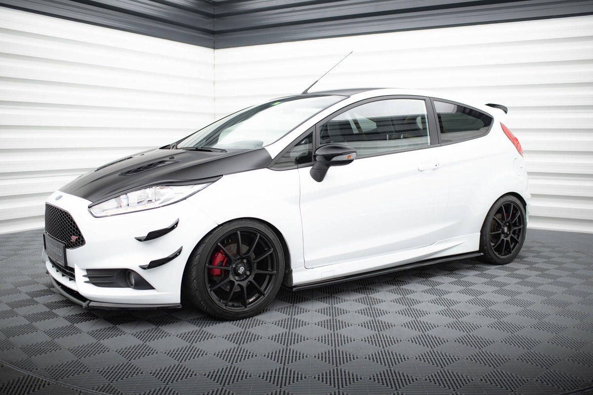Seitenschweller Diffuser Ford Fiesta ST / ST-Line Mk7 / Mk7 Facelift schwarz Hochglanz – Ansicht 1