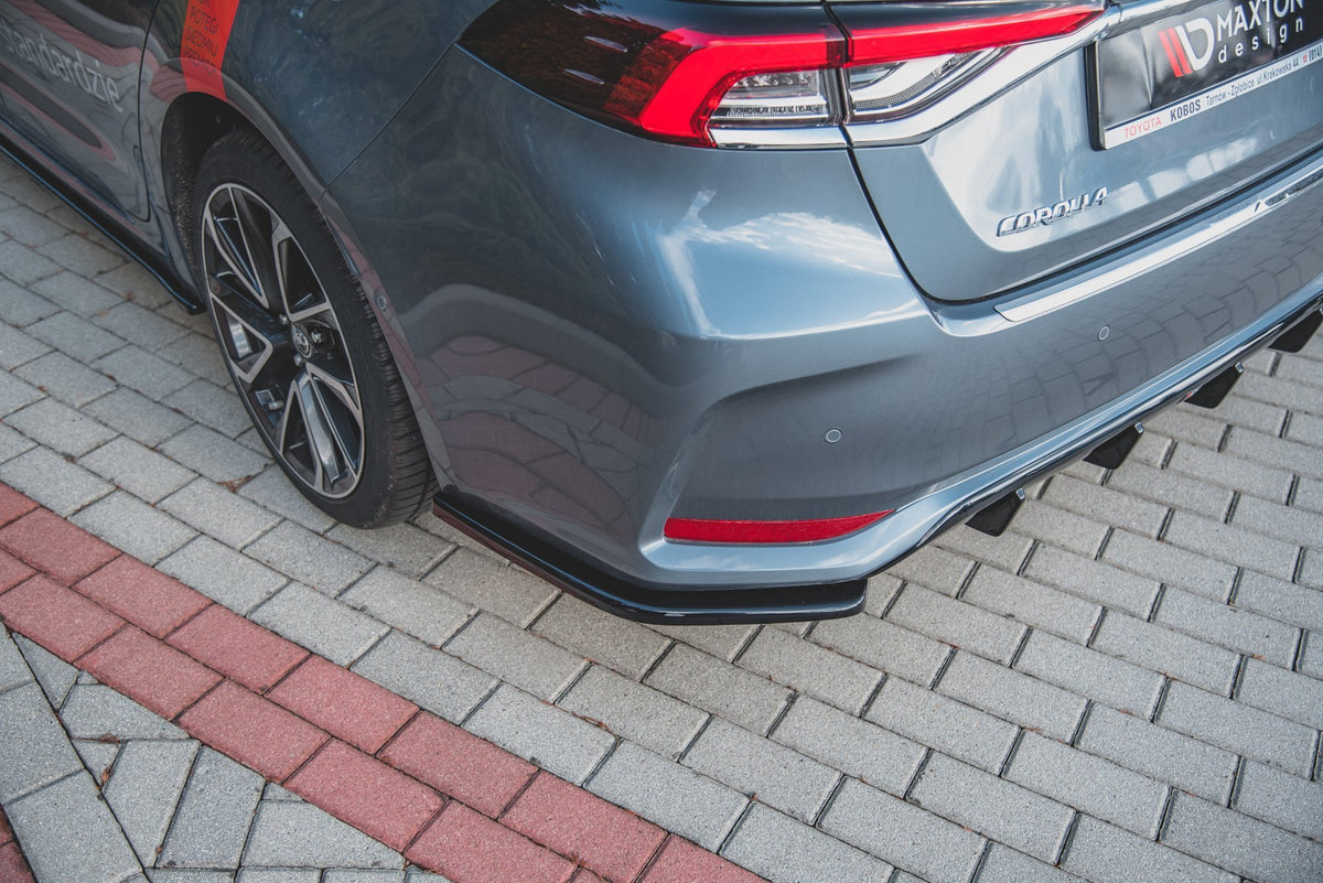 Heck Ansatz Flaps Diffusor passend für Toyota Corolla XII Limousine schwarz Hochglanz – Ansicht 4