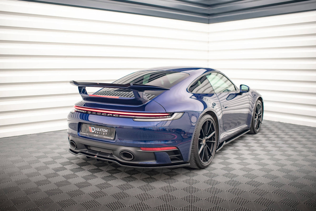 Street+ Mittlerer Diffusor RACE passend für V.1 Porsche 911 Carrera Aero / Carrera GTS 992 schwarz Hochglanz – Ansicht 5