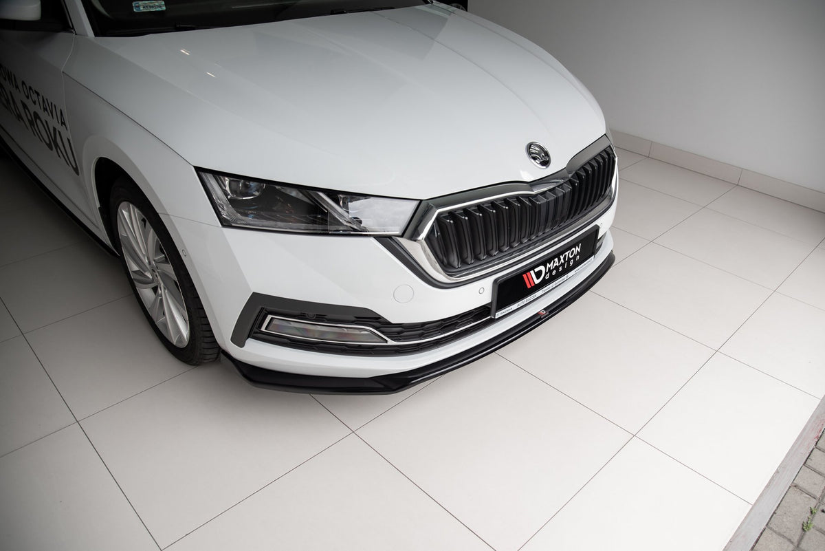 Street+ Spoilerlippe Front Ansatz V.2 passend für Skoda Octavia Mk4 schwarz Hochglanz – Ansicht 4