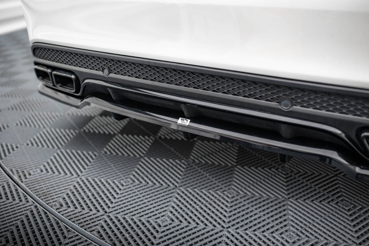 Street+ Mittlerer Diffusor RACE passend für Mercedes-AMG C63 Limousine / Kombi W205 / S205 schwarz Hochglanz – Ansicht 1