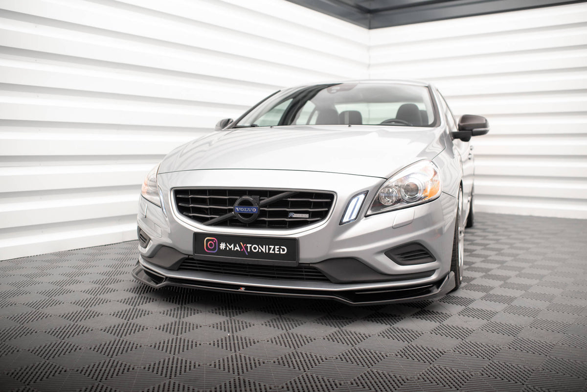 Street+ Spoilerlippe Front Ansatz V.2 passend für Volvo S60 R-Design Mk2 schwarz Hochglanz – Ansicht 4