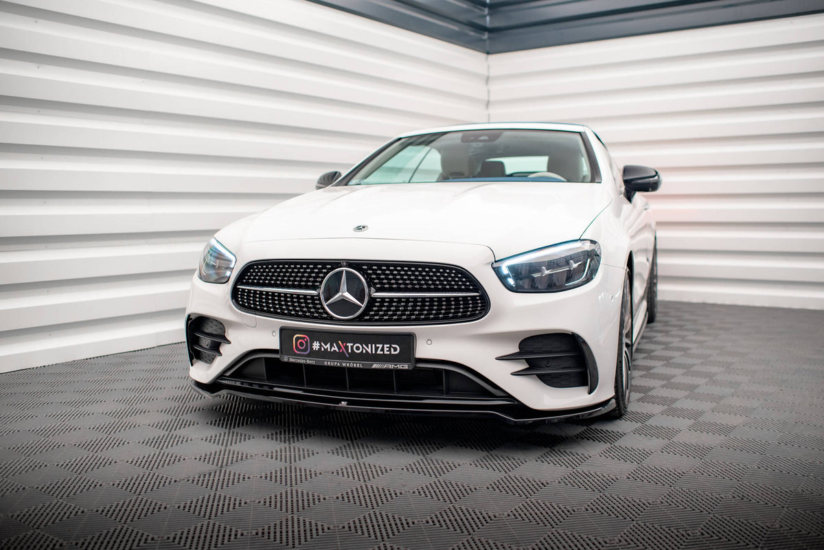 Street+ Spoilerlippe Front Ansatz V.1 passend für Mercedes-Benz E-Klasse W213 Coupe Facelift (C238 Facelift) / Cabriolet (A238 Facelift) AMG-Line / 53 AMG schwarz Hochglanz – Ansicht 3
