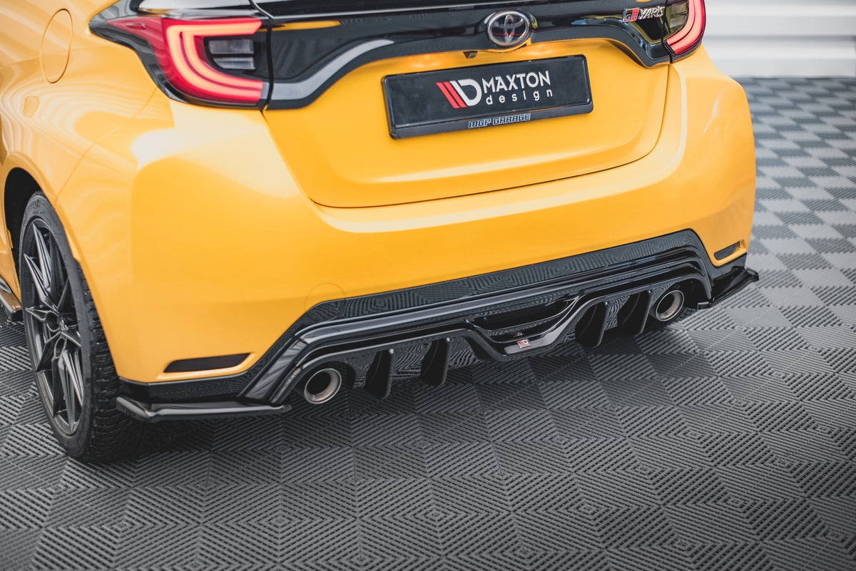 Heck Ansatz Flaps Diffusor V.3 passend für Toyota GR Yaris Mk4 schwarz Hochglanz – Ansicht 3