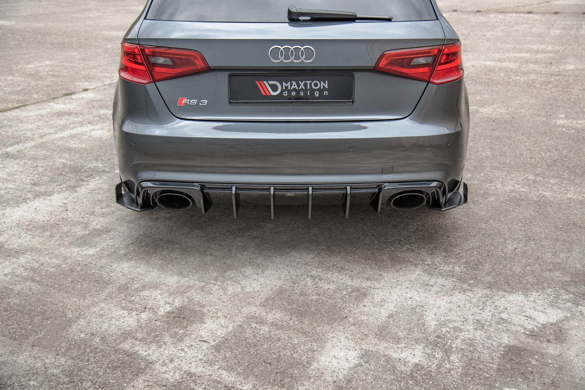 Hintere Seiten Flaps passend für Audi RS3 8V Sportback schwarz Hochglanz – Ansicht 5