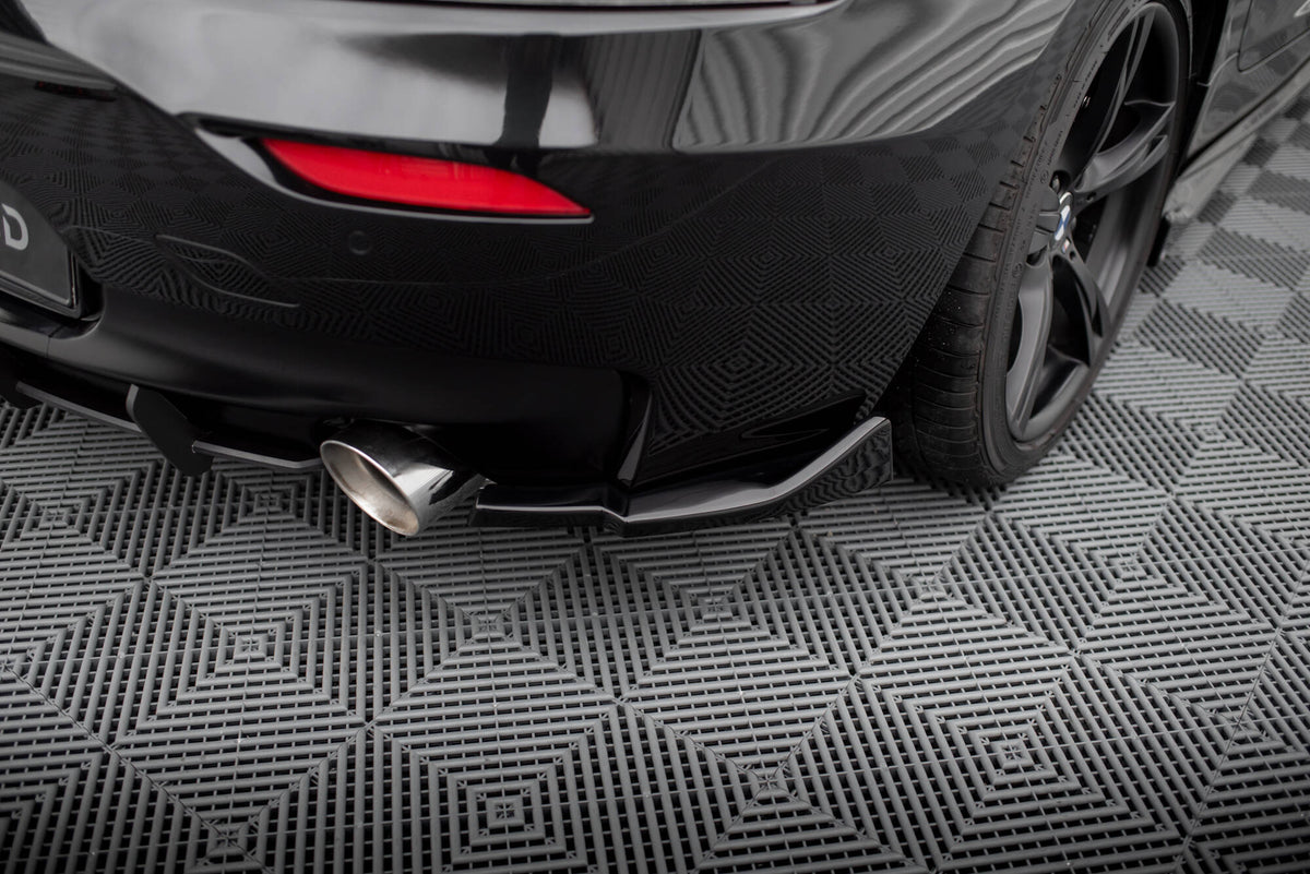 Heck Ansatz Flaps Diffusor passend für BMW Z4 M-Paket E89 Facelift schwarz Hochglanz – Ansicht 3