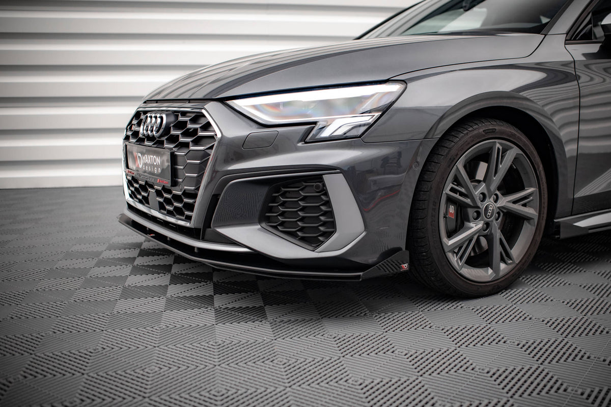 Front Stoßstange Flaps passend für Audi S3/A3 S-Line 8Y schwarz Hochglanz – Ansicht 1
