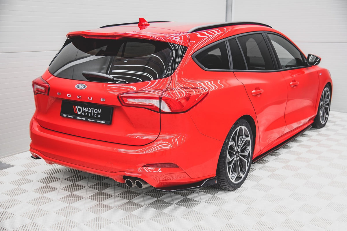 Heck Ansatz Flaps Diffusor V.2 passend für Ford Focus ST-Line Kombi Mk4 schwarz Hochglanz – Ansicht 1