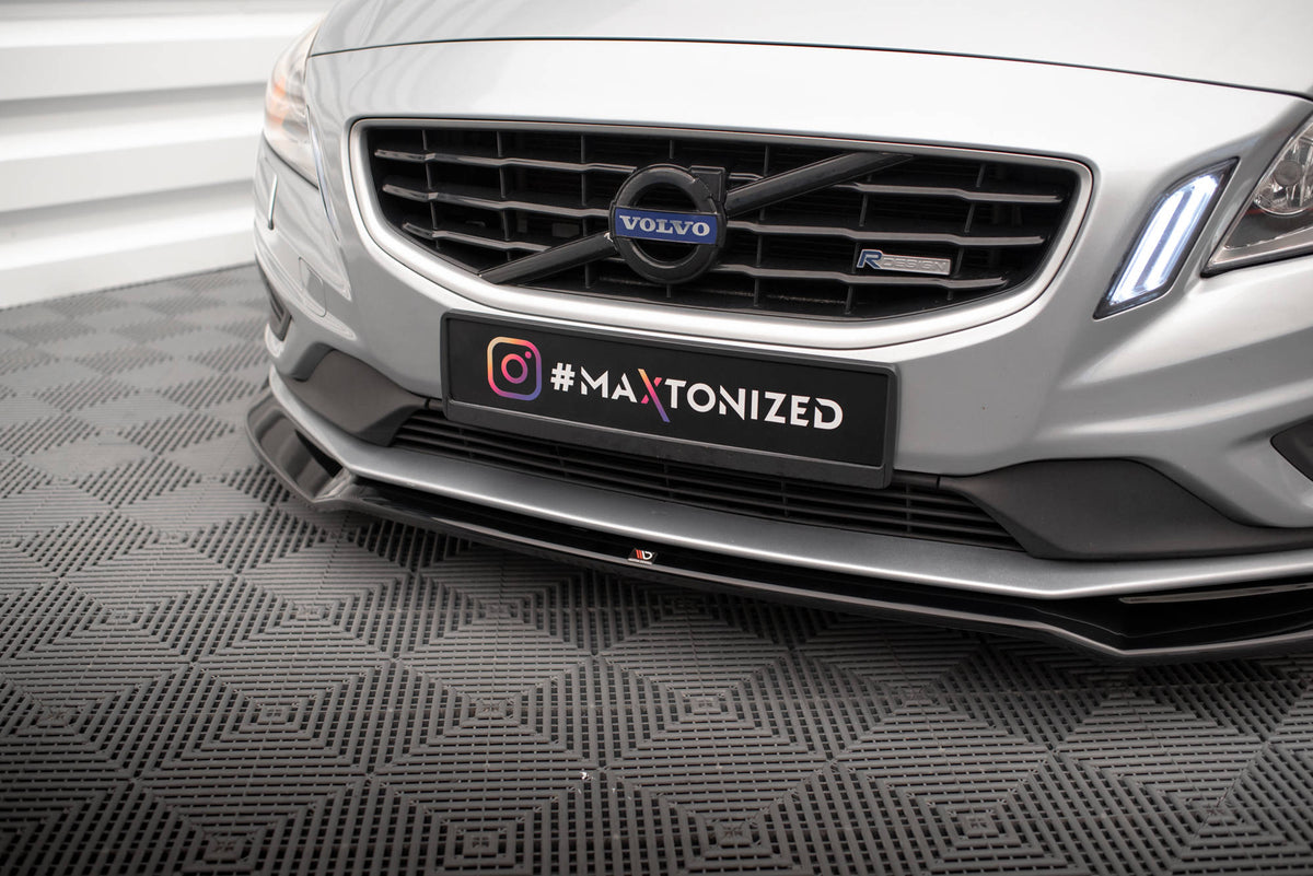 Street+ Spoilerlippe Front Ansatz V.2 passend für Volvo S60 R-Design Mk2 schwarz Hochglanz – Ansicht 3