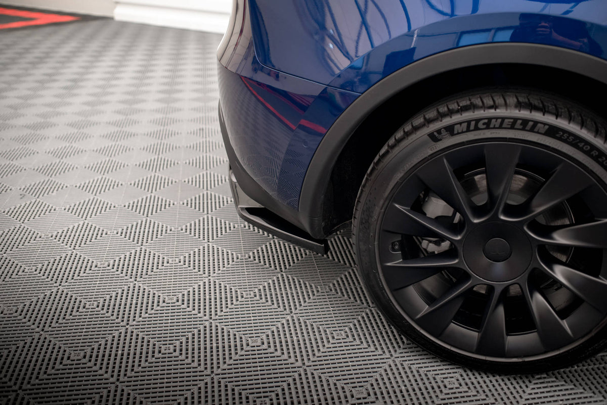 Street+ Mittlerer Diffusor RACE passend für Tesla Model Y schwarz Hochglanz – Ansicht 3