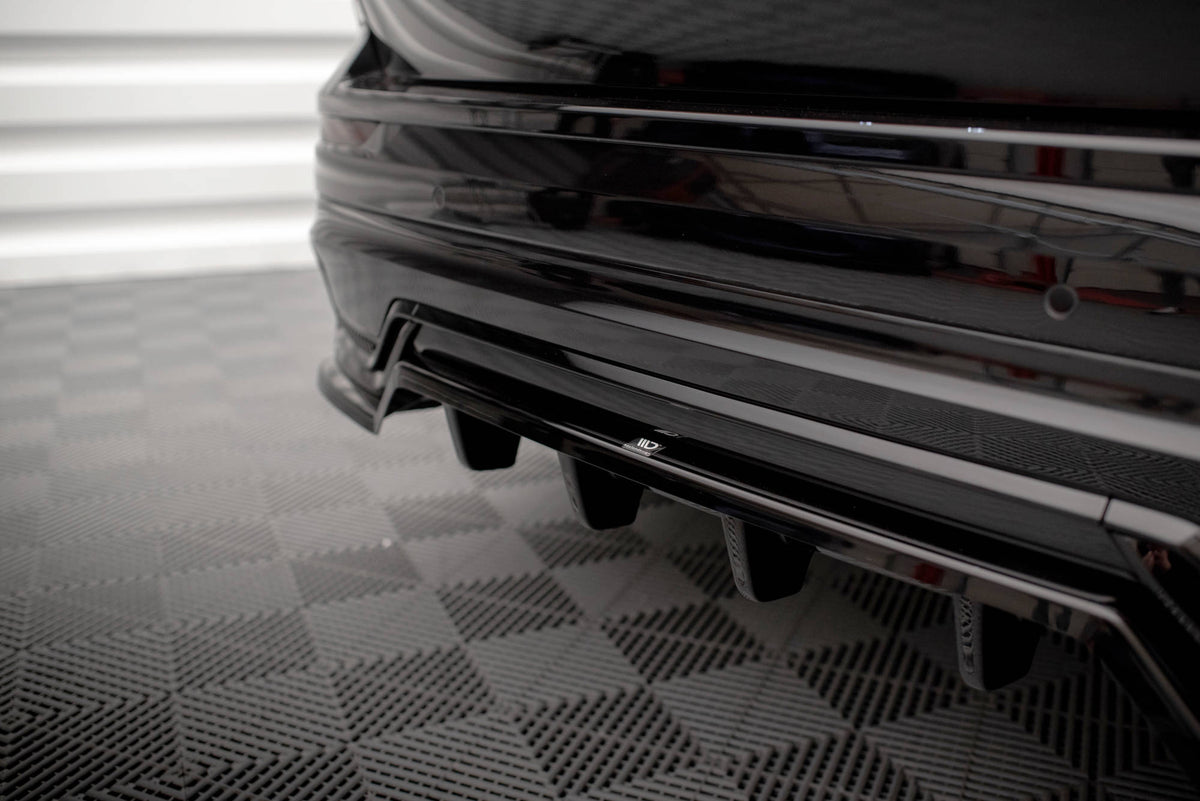 Street+ Mittlerer Diffusor RACE passend für Volvo XC60 R-Design Mk2 Facelift schwarz Hochglanz – Ansicht 4