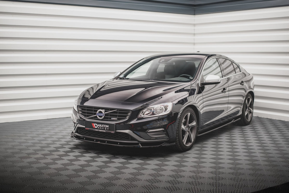 Street+ Spoilerlippe Front Ansatz V.1 passend für Volvo S60 R-Design Mk2 Facelift schwarz Hochglanz – Ansicht 3