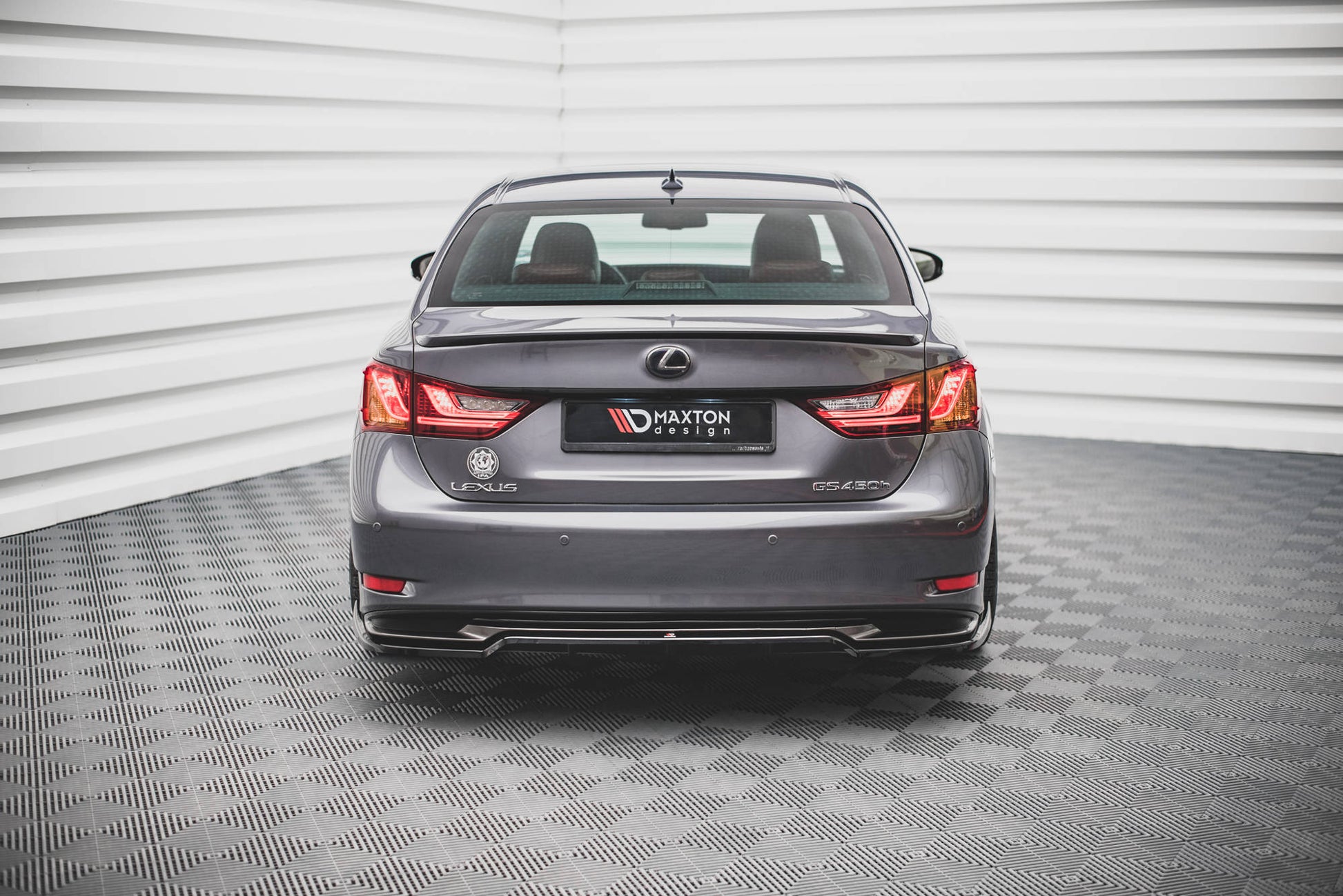 Street+ Mittlerer Diffusor RACE passend für Lexus GS F Sport Hybrid Mk4 (L10) schwarz Hochglanz – Ansicht 1