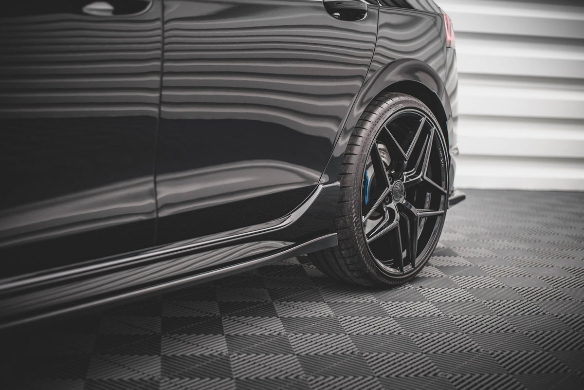 Street+ Seitenschweller Leisten V.2 passend für VW Golf R Hatchback Mk8 Facelift schwarz Hochglanz – Ansicht 4