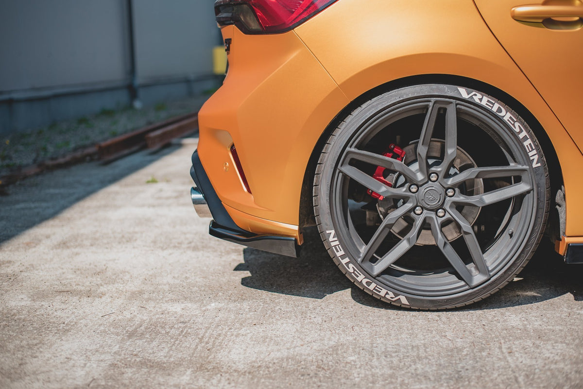 Heck Ansatz Flaps Diffusor V.3 passend für (Für heckansatz V.3) Ford Focus Hatchback ST Mk4  schwarz Hochglanz – Ansicht 6