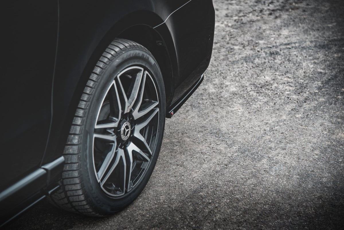 Heck Ansatz Flaps Diffusor V.2 passend für Mercedes-Benz V-Klasse AMG-Line W447 Facelift schwarz Hochglanz – Ansicht 4