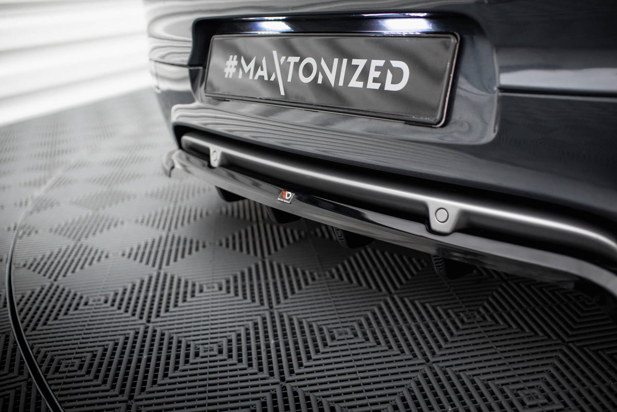 Street+ Mittlerer Diffusor RACE passend für Renault Megane GT MK3 Facelift schwarz Hochglanz – Ansicht 4