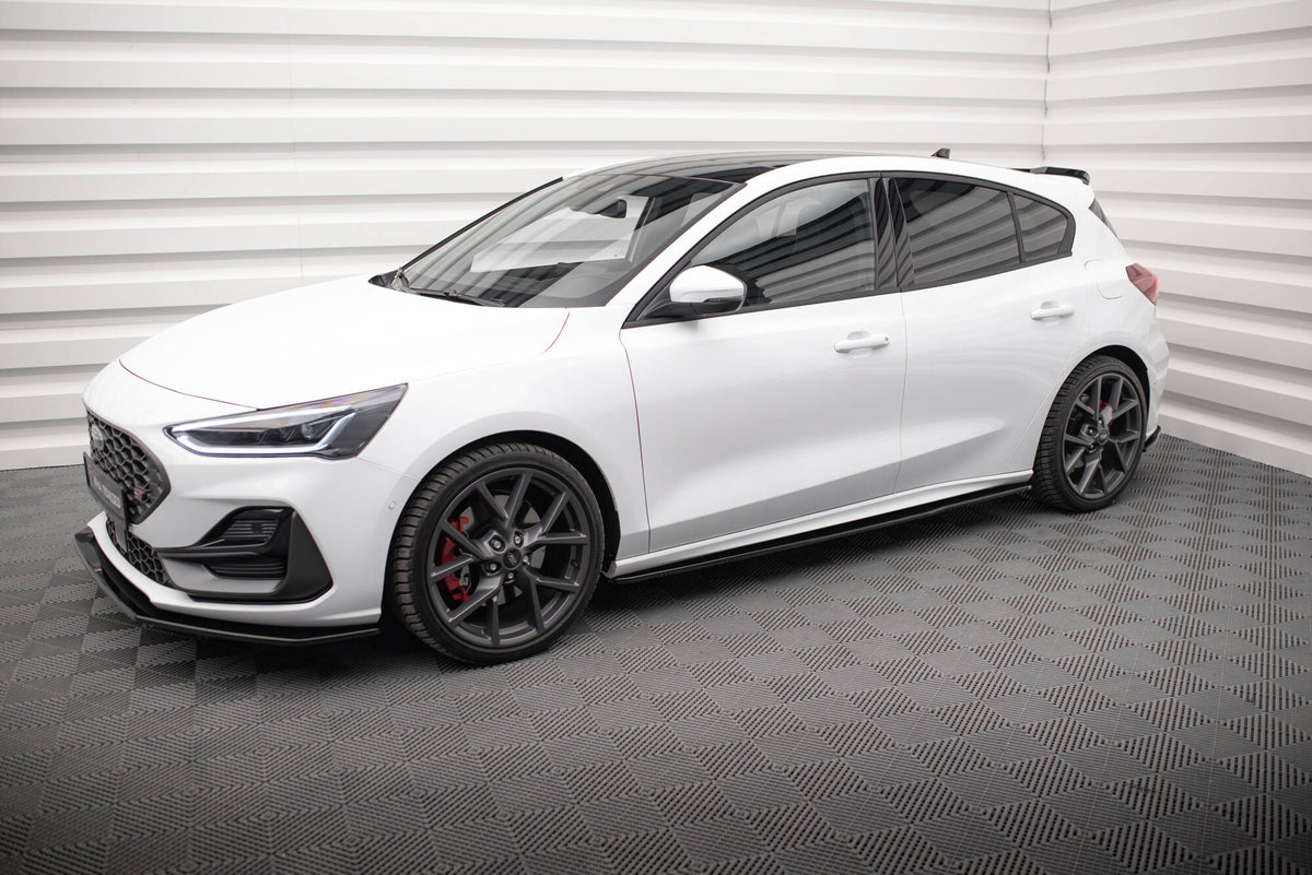 Street+ Seitenschweller Leisten passend für V.3 passend für Ford Focus ST / ST-Line Mk4 Facelift schwarz Hochglanz – Ansicht 1