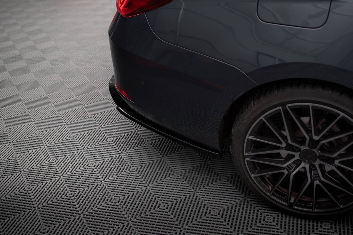 Heck Ansatz Flaps Diffusor V.2 passend für Seat Leon ST FR Mk4 schwarz Hochglanz – Ansicht 3