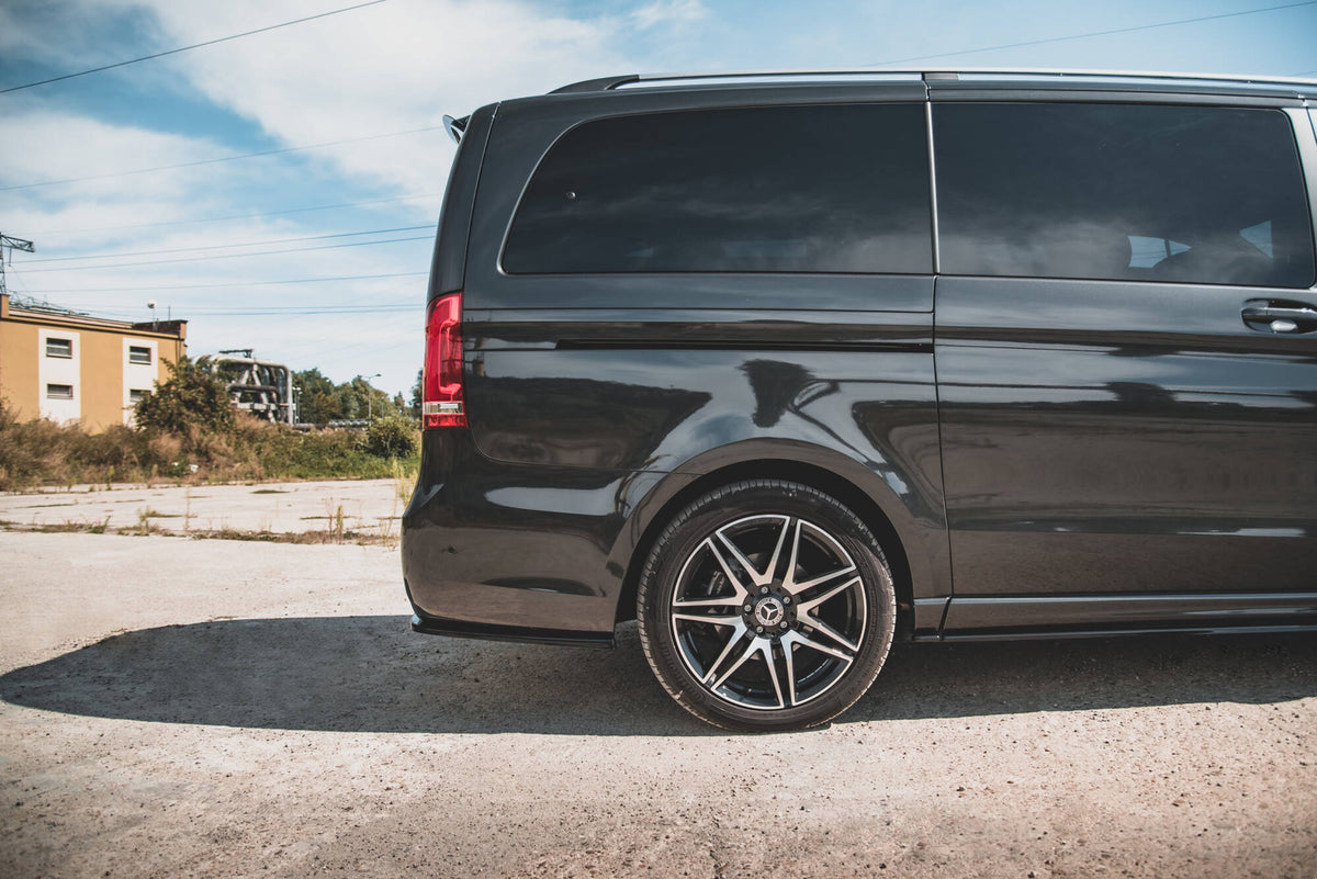 Heck Ansatz Flaps Diffusor V.1 passend für Mercedes-Benz V-Klasse AMG-Line W447 Facelift schwarz Hochglanz – Ansicht 1