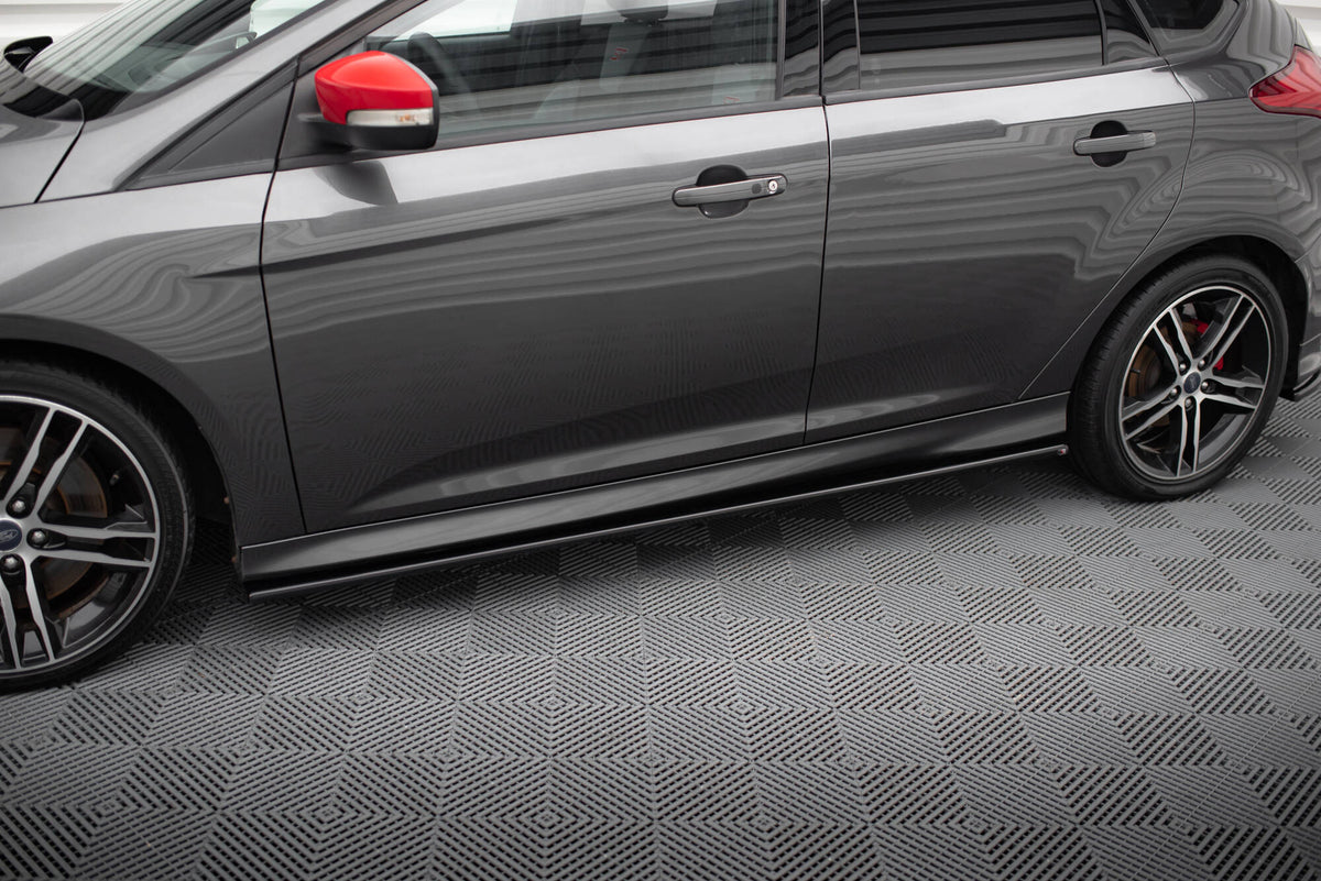 Street+ Seitenschweller Leisten passend für Ford Focus ST / ST-Line Hatchback / Kombi Mk3 / Mk3 Facelift schwarz Hochglanz – Ansicht 1
