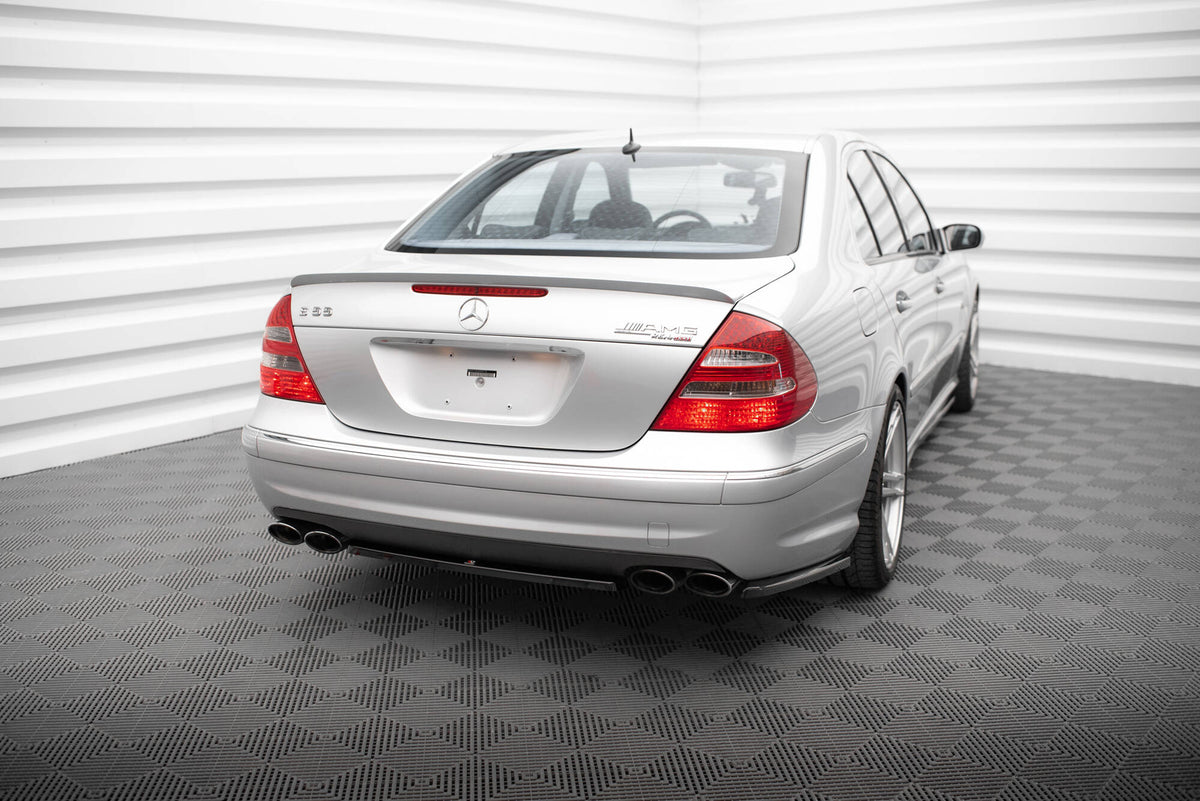 Heck Ansatz Flaps Diffusor passend für Mercedes-Benz E 55 AMG W211 schwarz Hochglanz – Ansicht 4