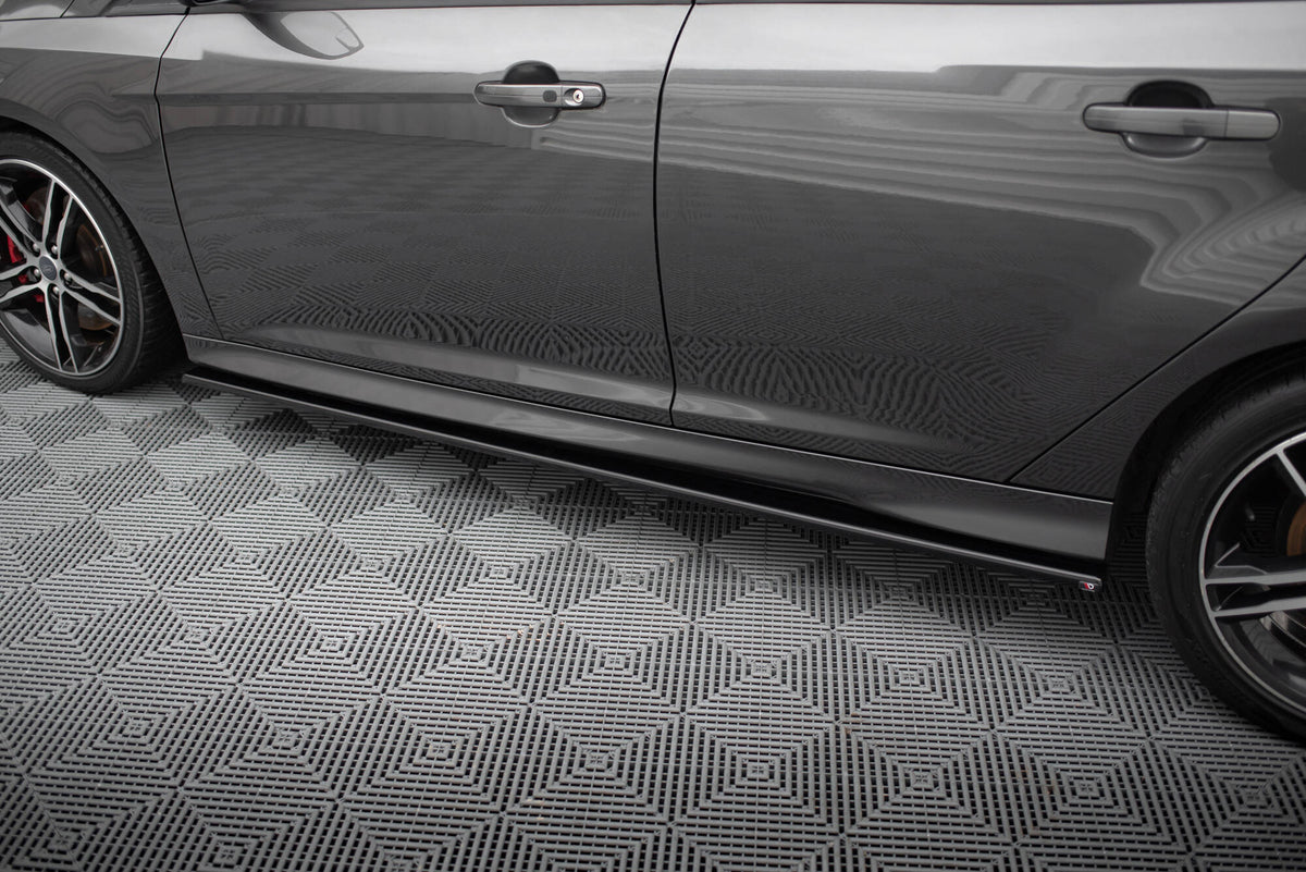 Street+ Seitenschweller Leisten passend für Ford Focus ST / ST-Line Hatchback / Kombi Mk3 / Mk3 Facelift schwarz Hochglanz – Ansicht 3