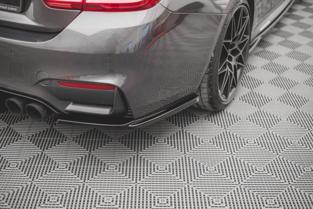 Heck Ansatz Flaps Diffusor V.2 passend für BMW M4 F82 schwarz Hochglanz – Ansicht 1