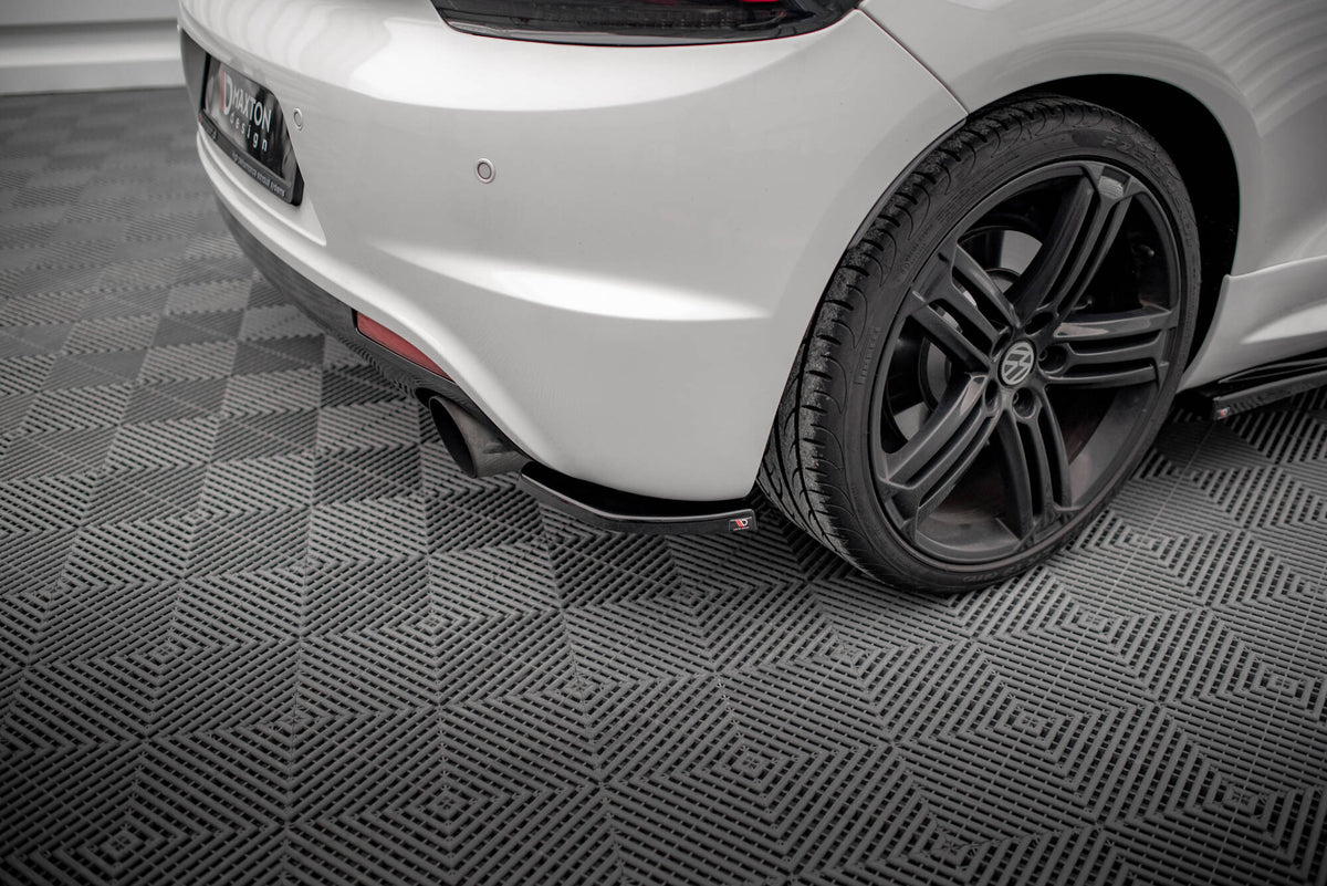 Heck Ansatz Flaps Diffusor V.2 passend für VW Scirocco R Mk3 schwarz Hochglanz – Ansicht 3