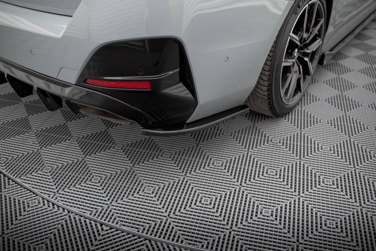 Heck Ansatz Flaps Diffusor V.3 passend für BMW M440i / 4 M-Paket Gran Coupe G26 schwarz Hochglanz – Ansicht 3