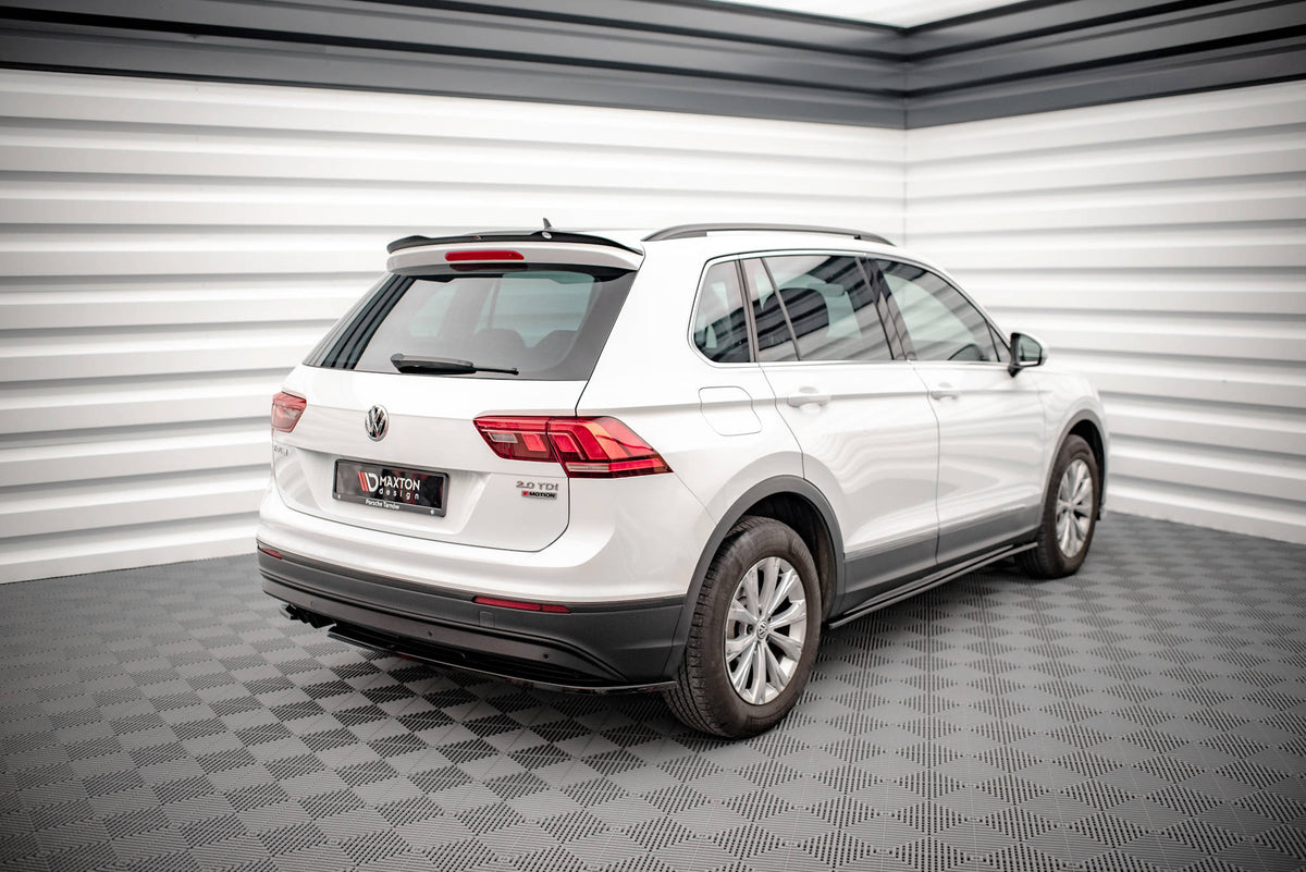 Heck Ansatz Flaps Diffusor V.1 passend für VW Tiguan Mk2 schwarz Hochglanz – Ansicht 1