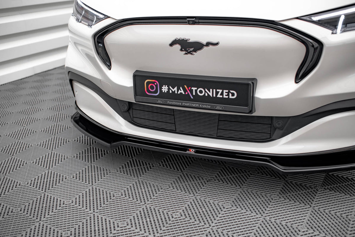 Street+ Spoilerlippe Front Ansatz V.2 passend für Ford Mustang Mach-E Mk1 schwarz Hochglanz – Ansicht 3