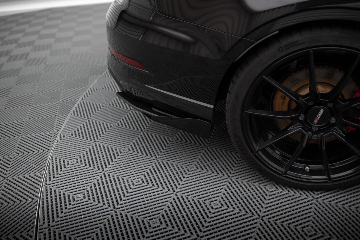 Street Pro Heck Ansatz Flaps Diffusor + Flaps passend für Audi RS3 Limousine 8V Facelift schwarz Hochglanz – Ansicht 4