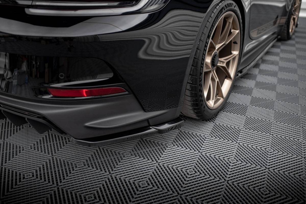 Heck Ansatz Flaps Diffusor passend für Porsche 911 992 GT3 schwarz Hochglanz – Ansicht 3