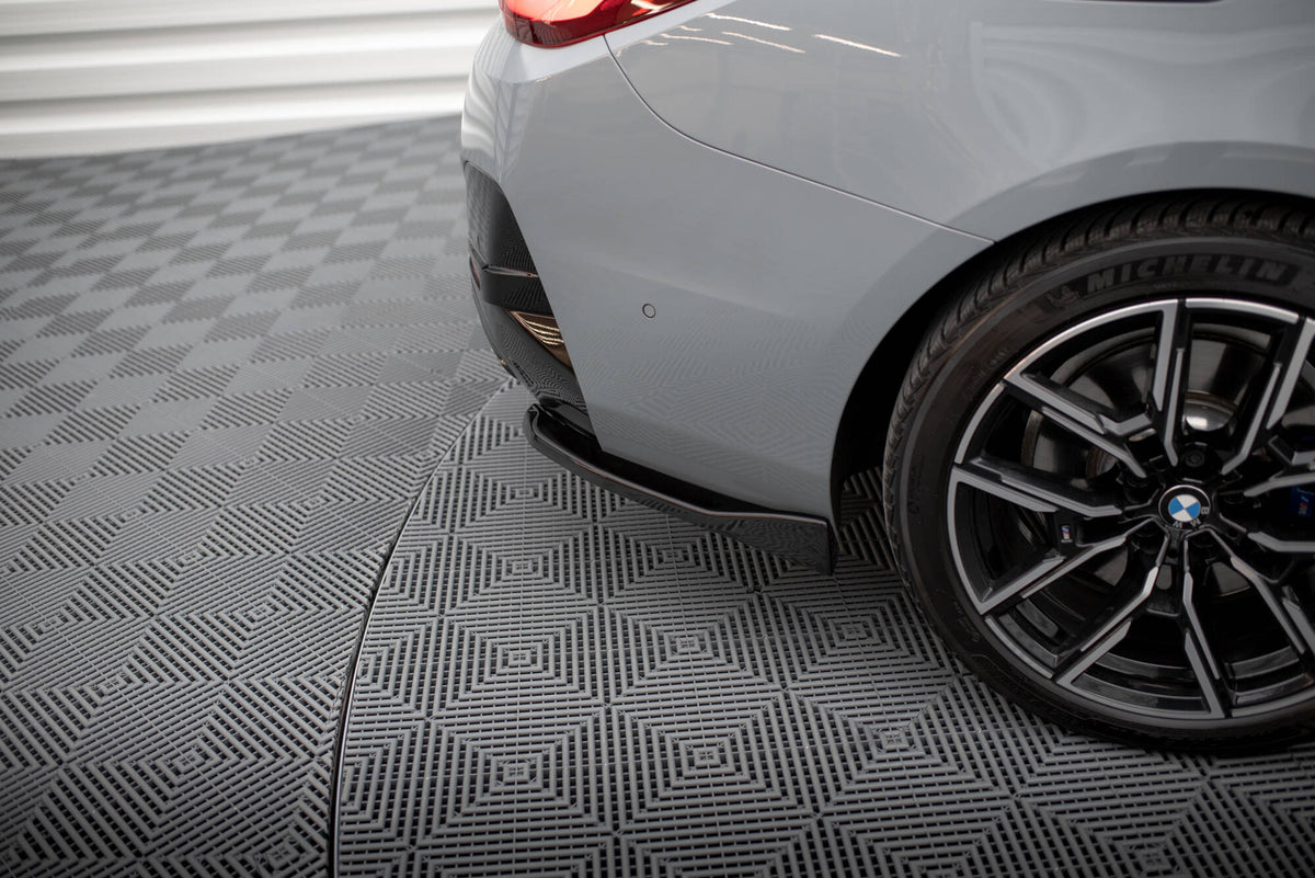 Heck Ansatz Flaps Diffusor V.2 passend für BMW M440i Gran Coupe G26 schwarz Hochglanz – Ansicht 4